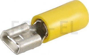 Insulated female disconnectors